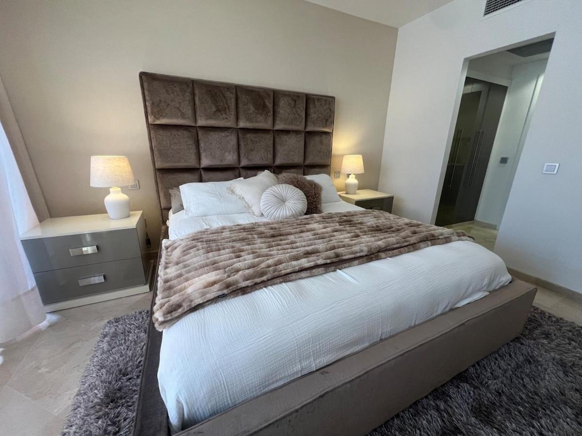 Te Huur 2 Slaapkamers Frontline Strand Complex Estepona Exterior foto