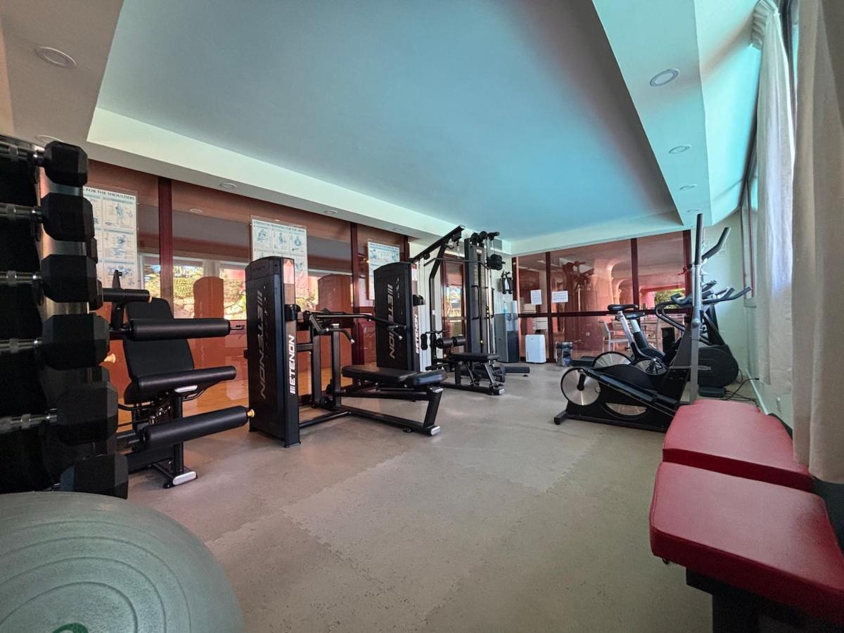 Te Huur 2 Slaapkamers Frontline Strand Complex Estepona Exterior foto