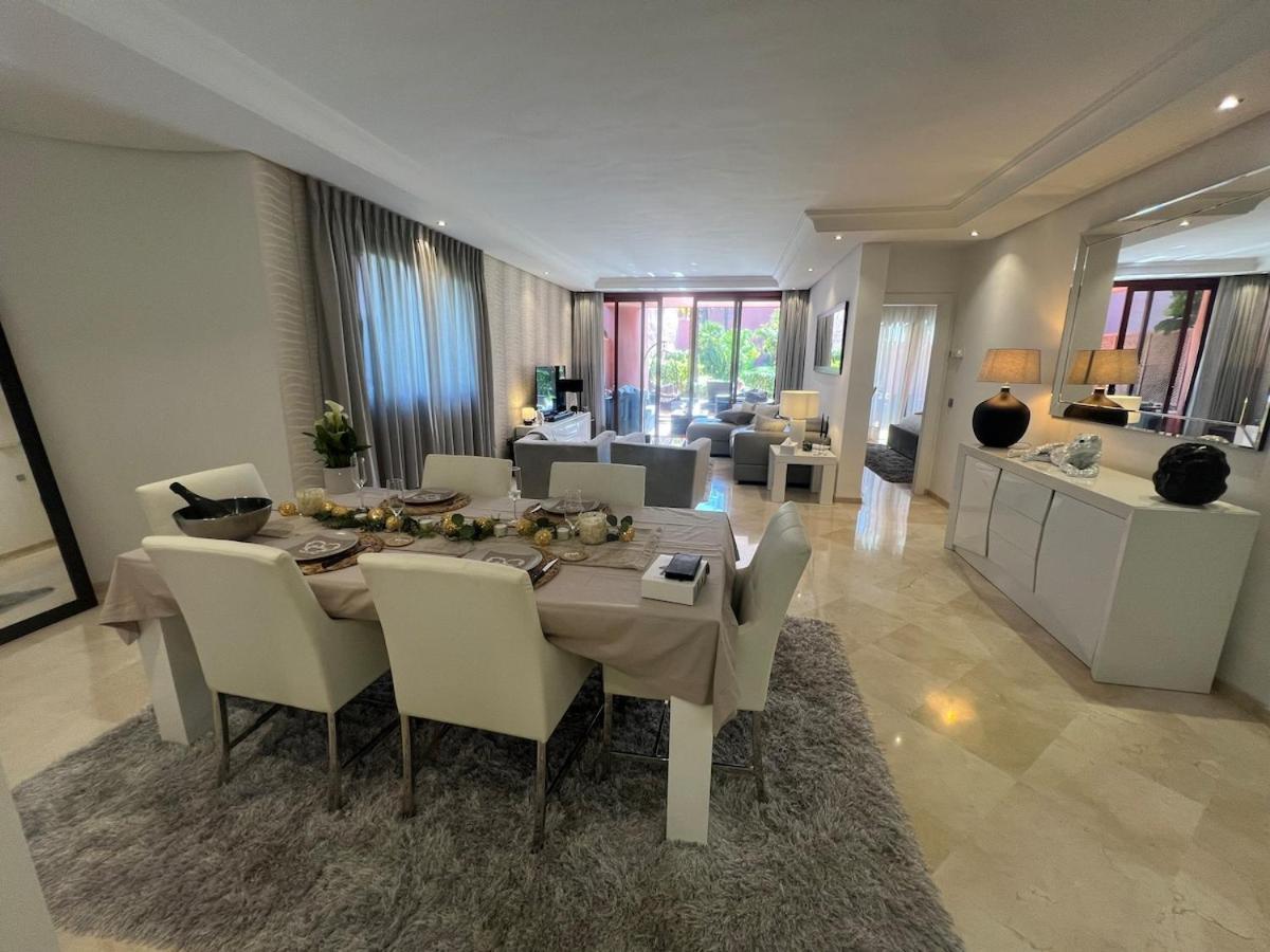 Te Huur 2 Slaapkamers Frontline Strand Complex Estepona Exterior foto