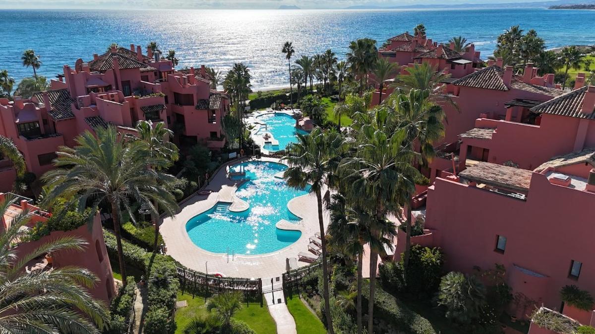 Te Huur 2 Slaapkamers Frontline Strand Complex Estepona Exterior foto